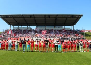 Erfolgreiche „Fußball gehört den Fans“-Kampagne: Zwickauer zeigen Herz für ihren Verein!